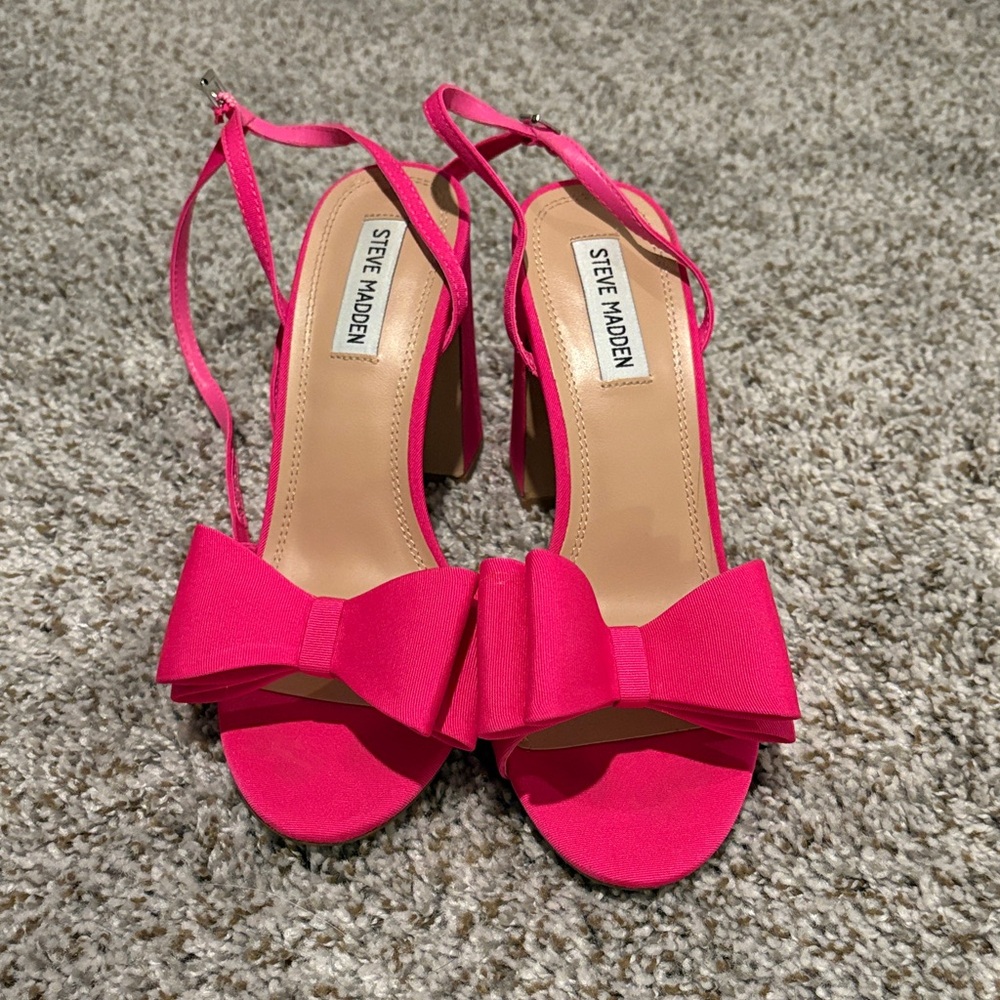 Steve Madden Fuchsia Bow Strap Heels